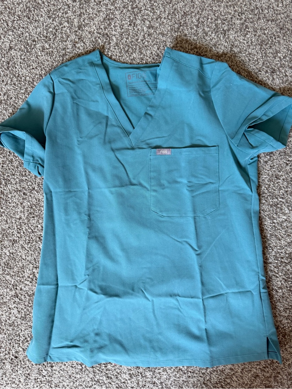 Figs Women’s slim one pocket V-Neck Scrub Top